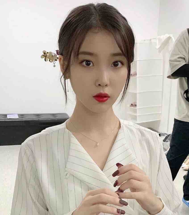아이유 IU