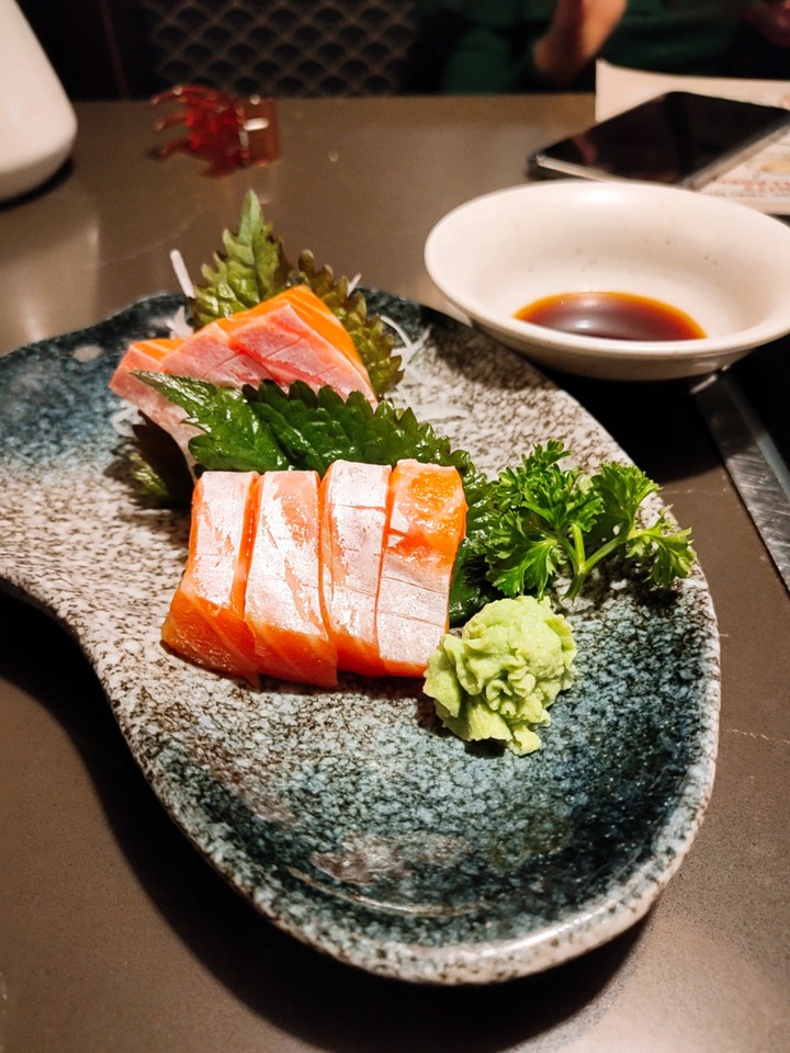 Salmon sashimi