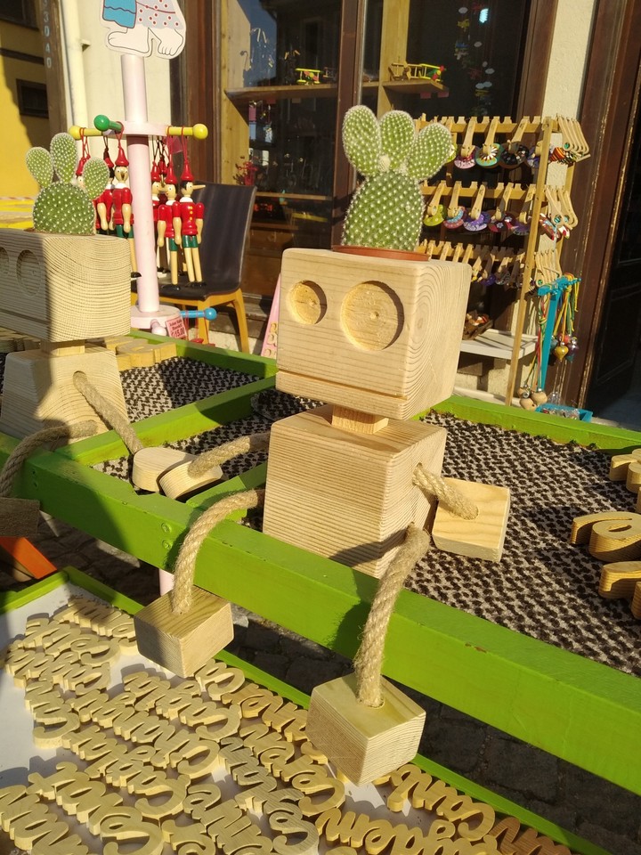 toys