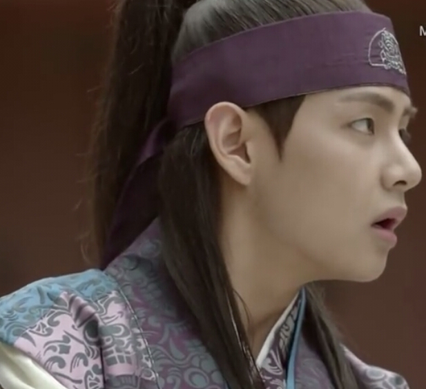 BTS V