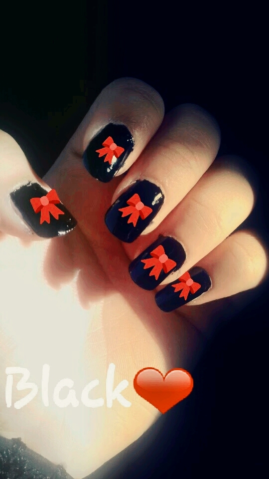 black nails❤