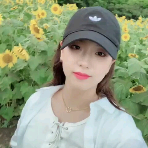 JISOOYAA