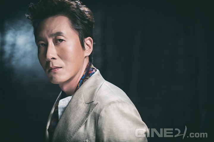 석조저택 살인사건 ㅡ 김주혁
