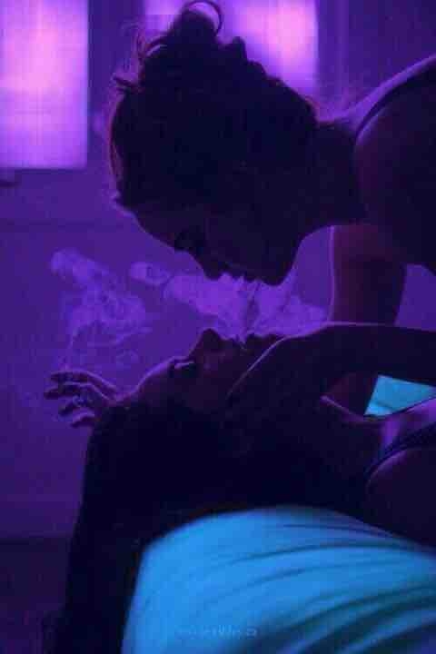 sex/kissing