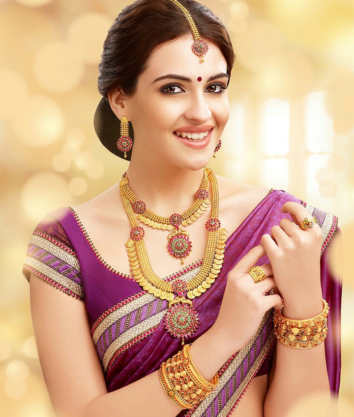 jewellery model photo