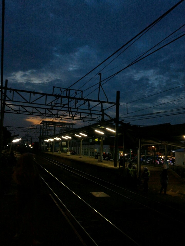 train station
