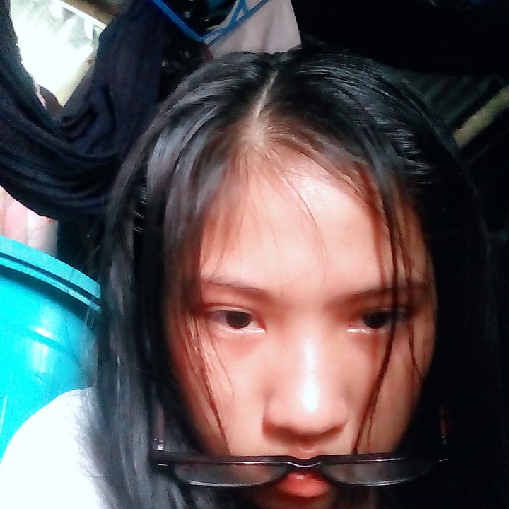 cô gái xinh đẹp