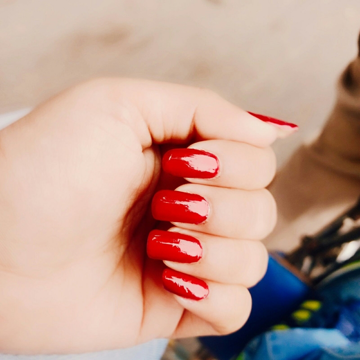 Red Nails