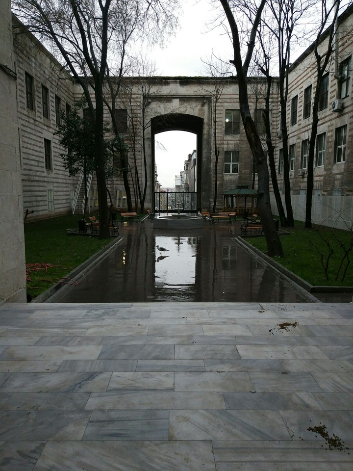İstanbul Üniversitesi-Edebiyat Fakültesi