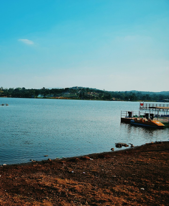 The Unreal Lake