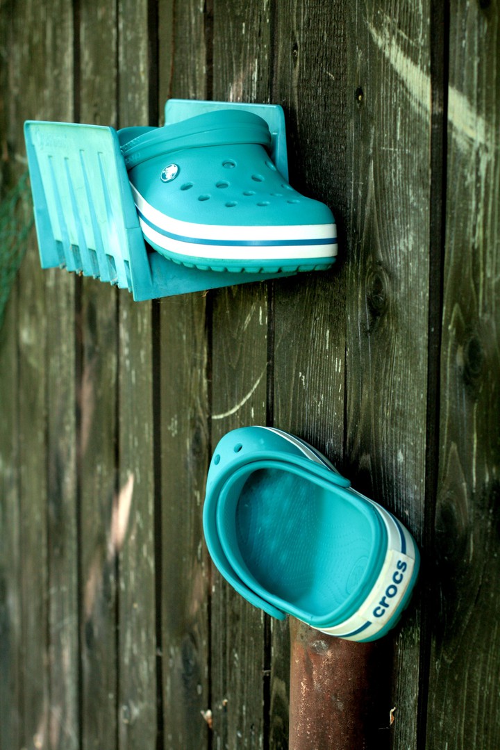 crocs