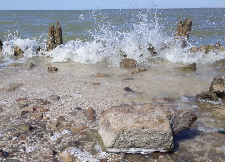 Море