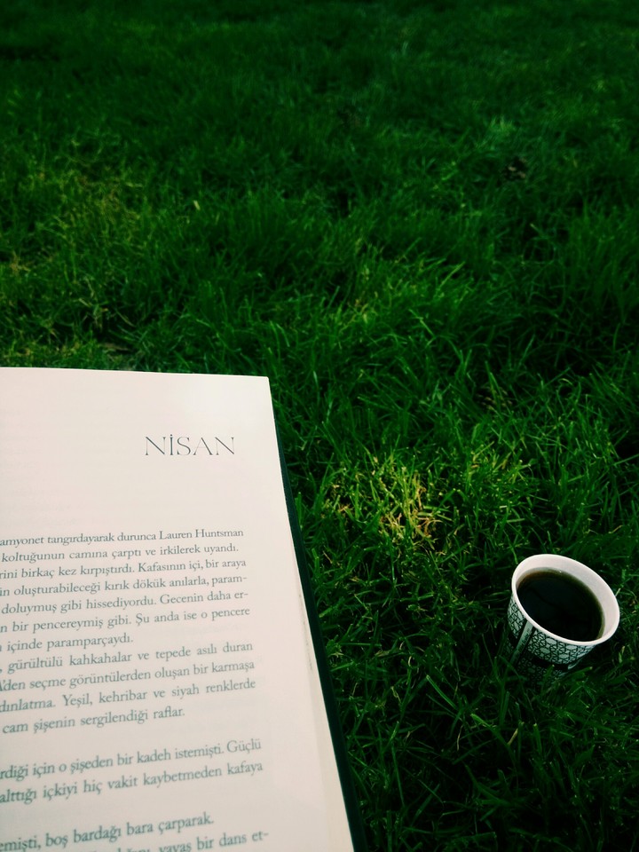 Çay ve Kitap