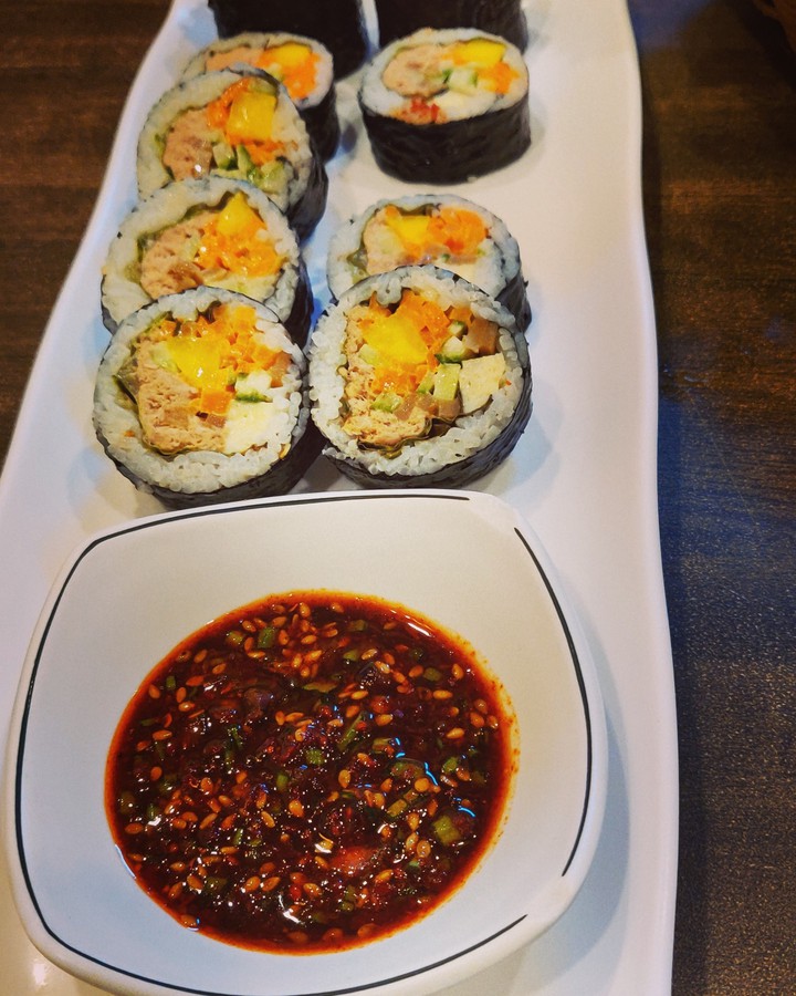kimbap korean food