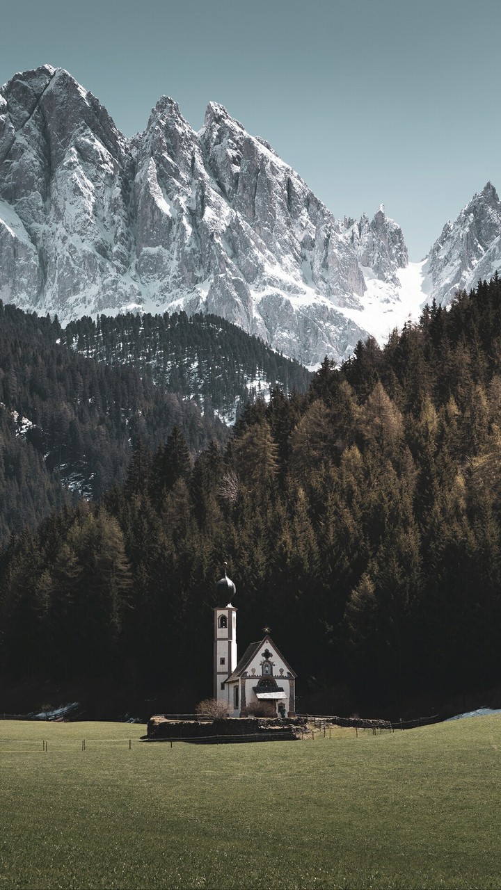 Between the mountains