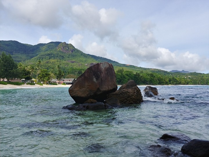 Big Stone on the beach side