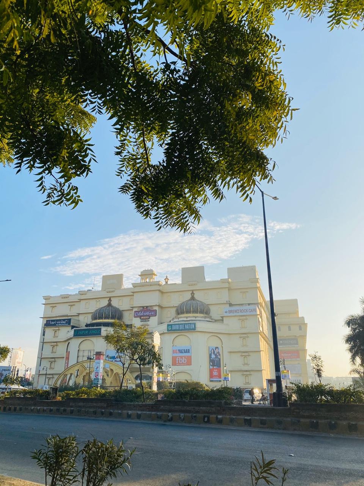 Celebration Mall