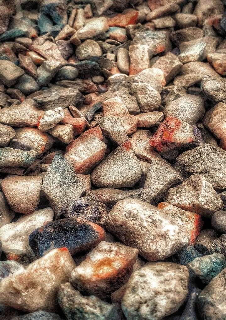 silvery gravels