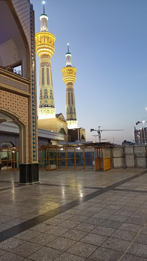 tapety city, khanqah