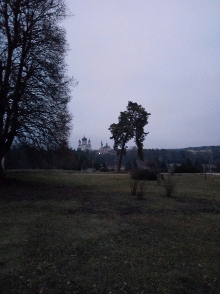 серый квадрат