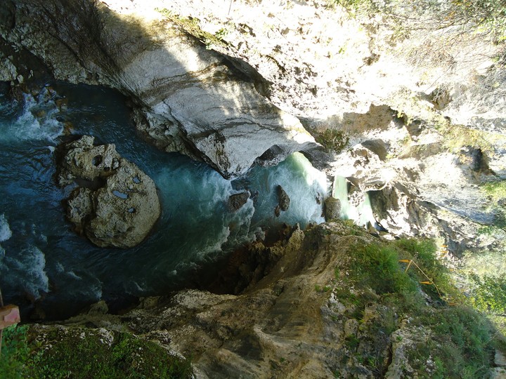 Plato Lago Naki, 2016