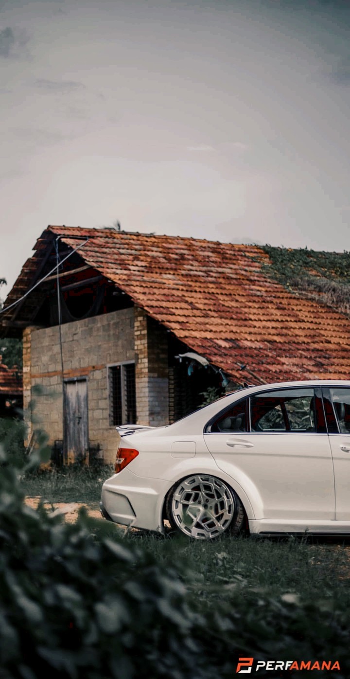 Mercedes Benz