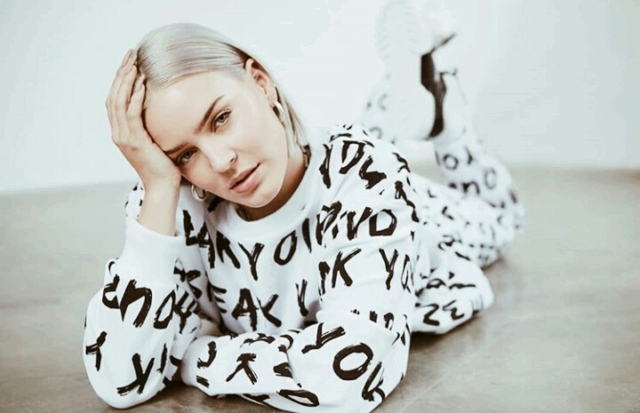 Anne Marie