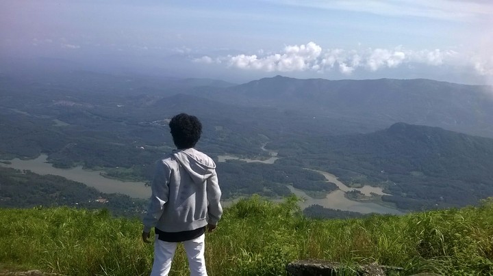 Ilaveezhapoonchira