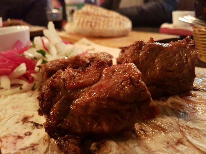 мясо и хлеб