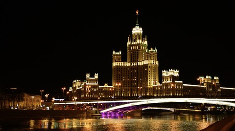 Curing from loneliness in Moscow