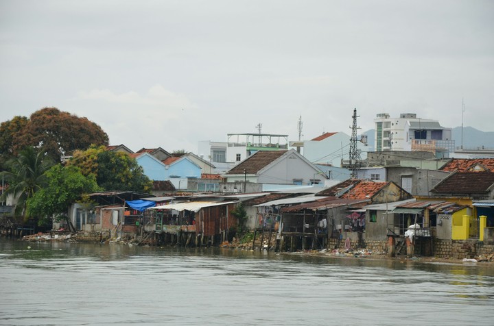 So different Vietnam...