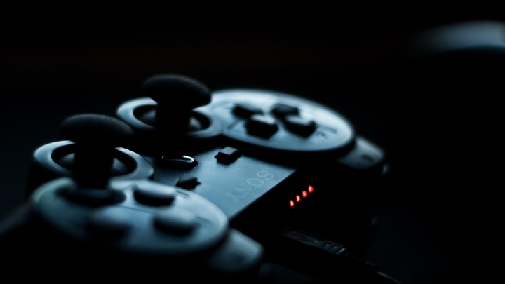 PS4 controller