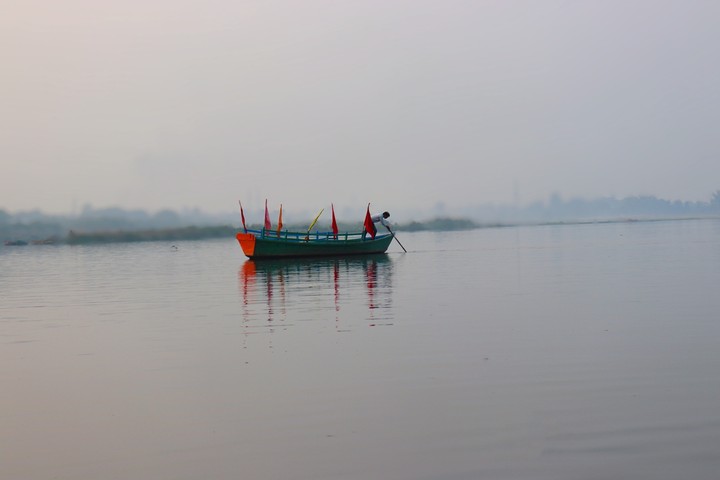 yamuna boat