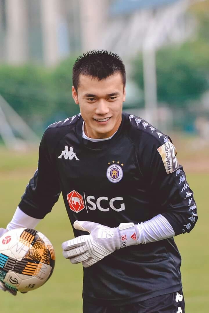 tôi Yêu Bùi Tiến Dũng