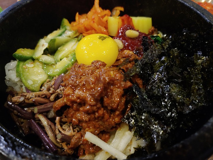 돌솥비빔밥