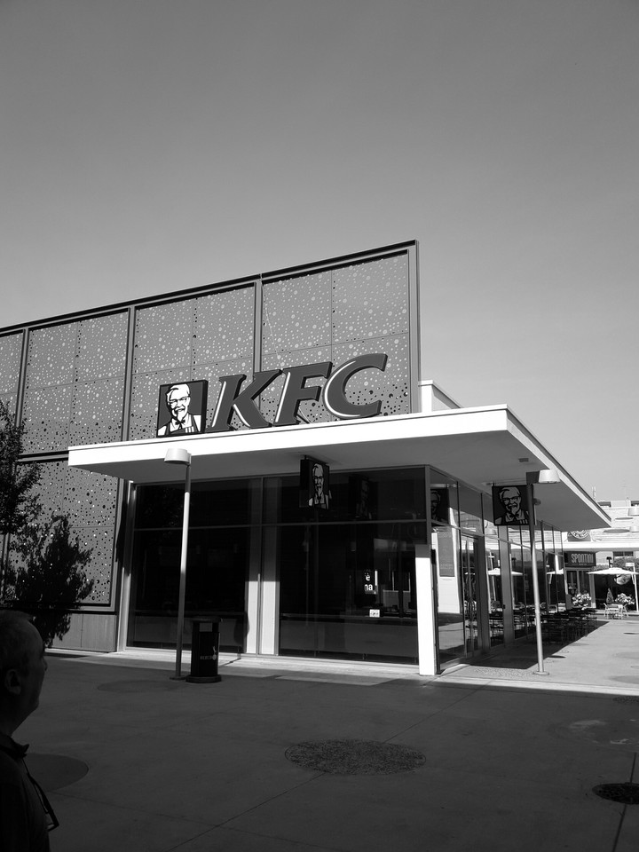 kfc in milan