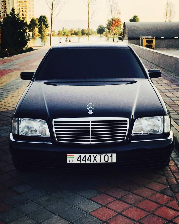 Mercedes-Benz w140