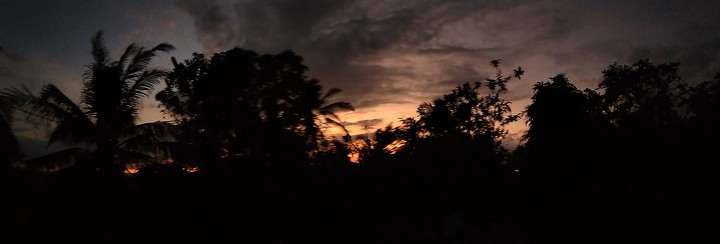 Sunsets keeps me sane during tiresome days.