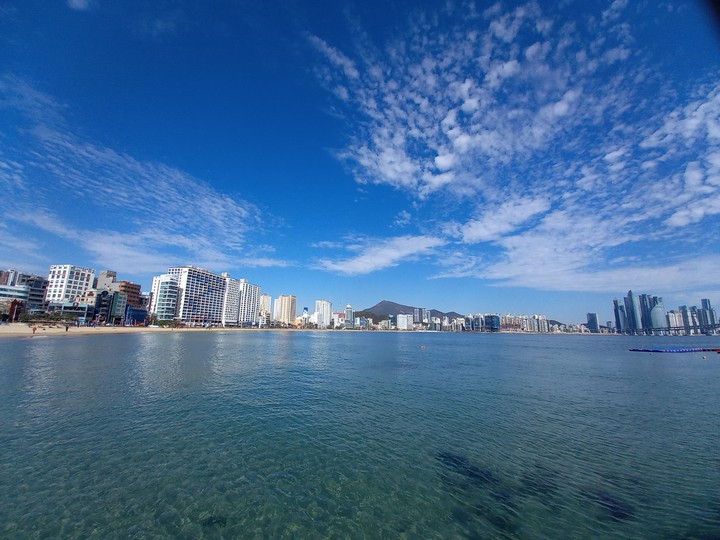 에메랄드빛 광안리