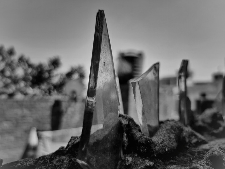 Spikes