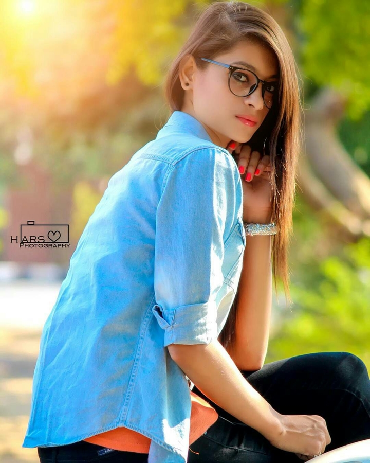 amazing girl with photography