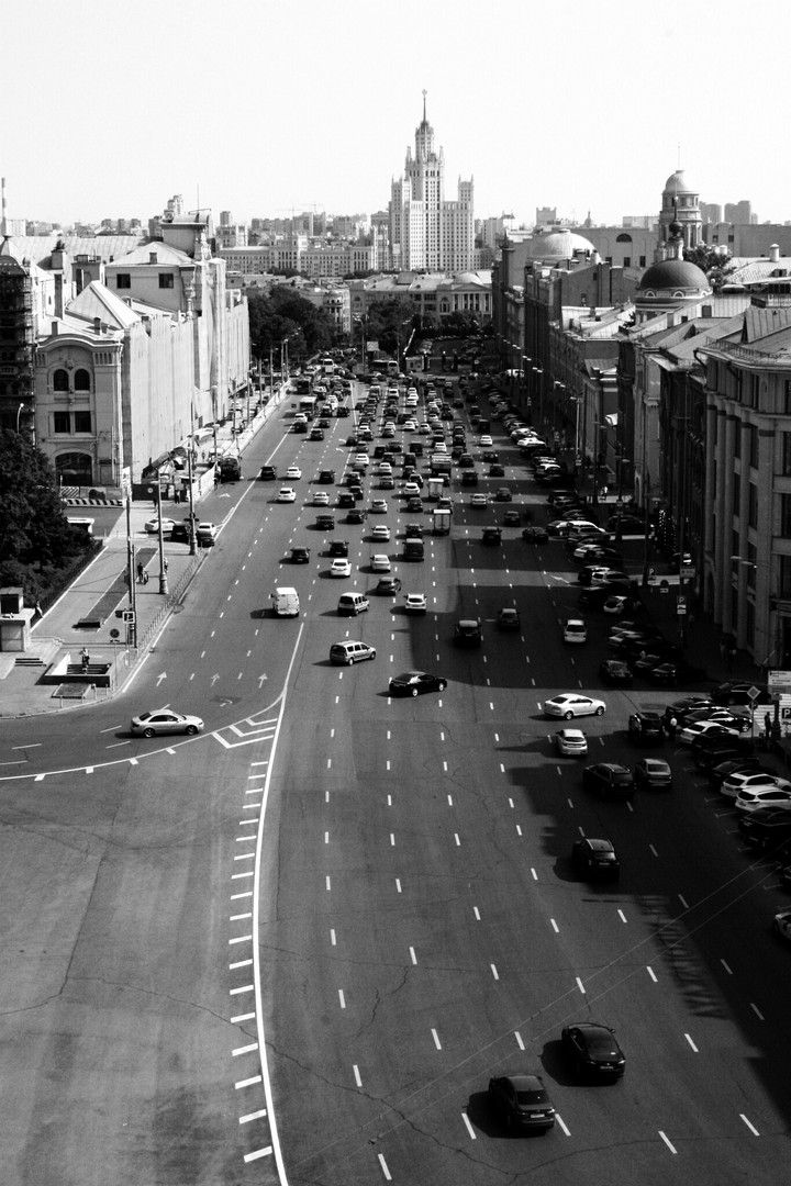 Moscow b/w