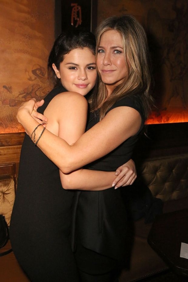 selena gomez and Jennifer aniston