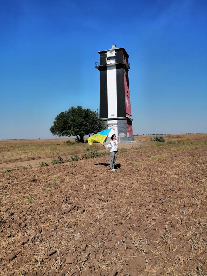 украина