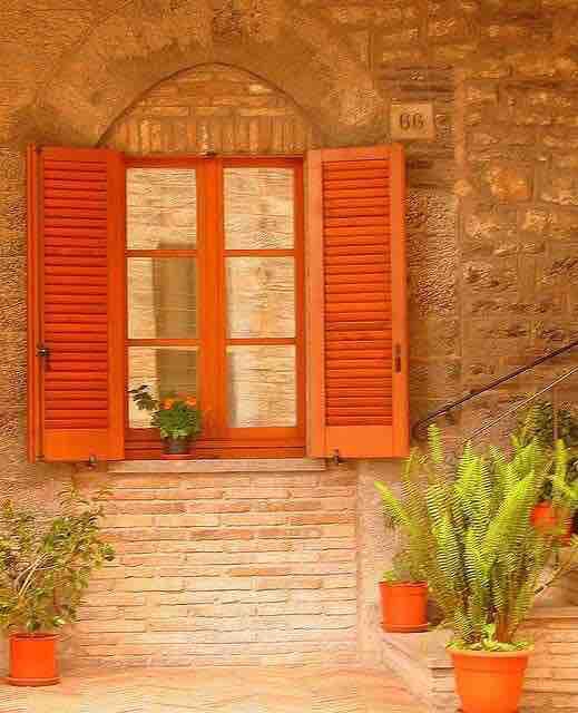 orange window