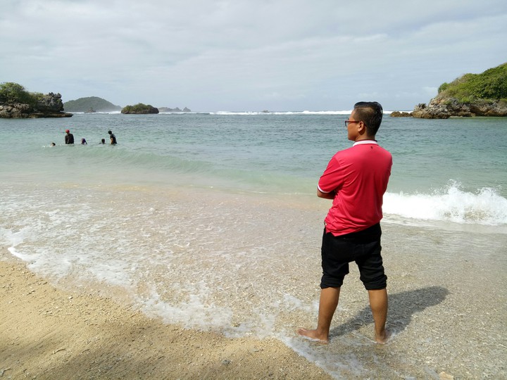 Sunday is Holiday