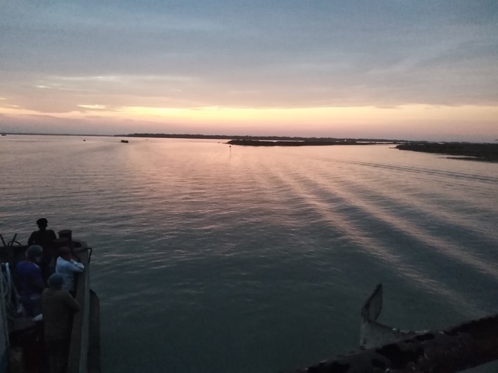 meghna nodi  bhor sokal pactat photo