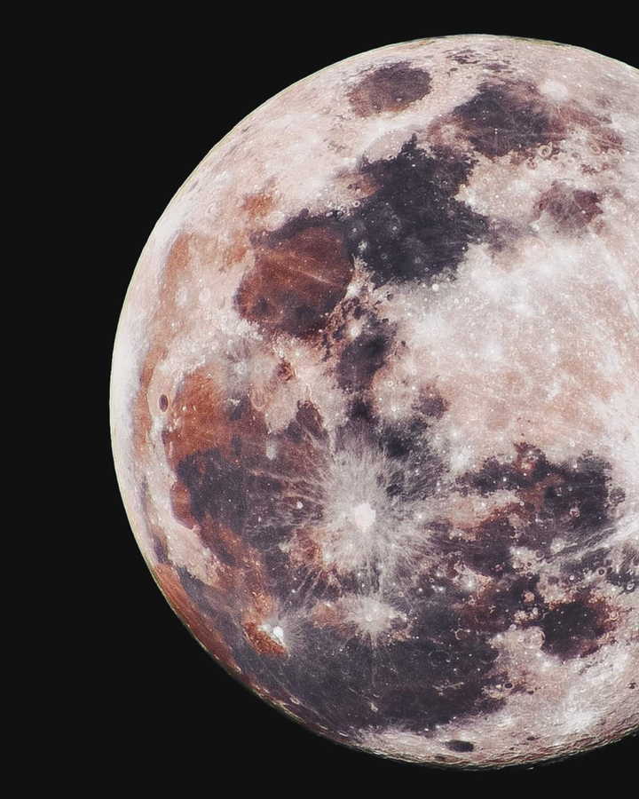 Moooooooooon