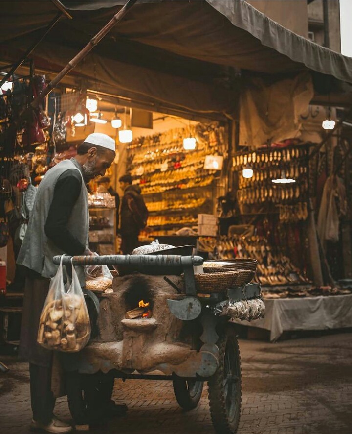LAHORE PAKISTAN??