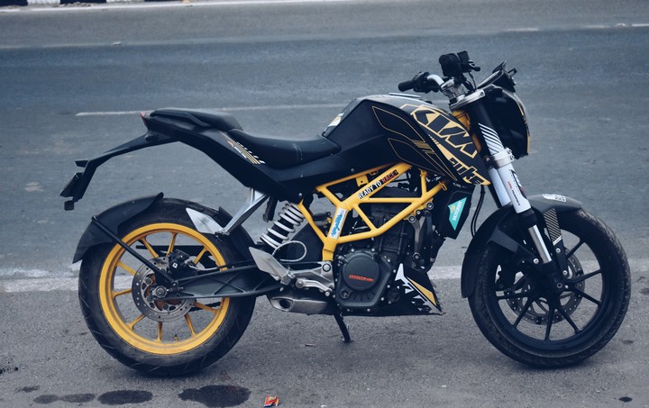 ktm duke 200